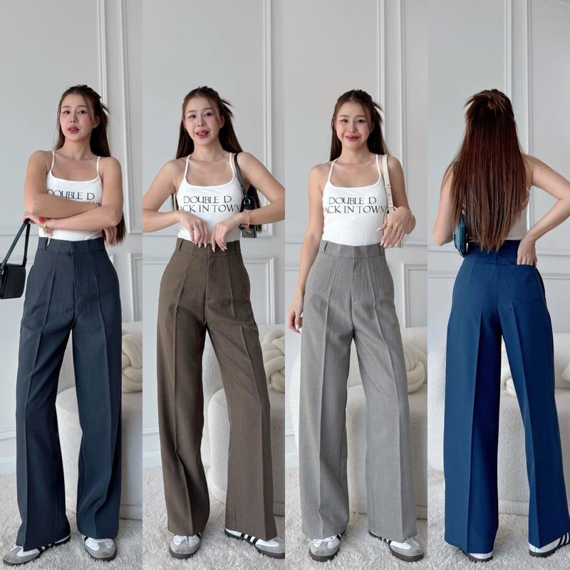 กางเกงทรงกระบอกใหญ่ขาตรง ทรงกำลังดี รุ่น Amma pants แต่งกระเป๋าแปะหลังใช้งานได้จริง